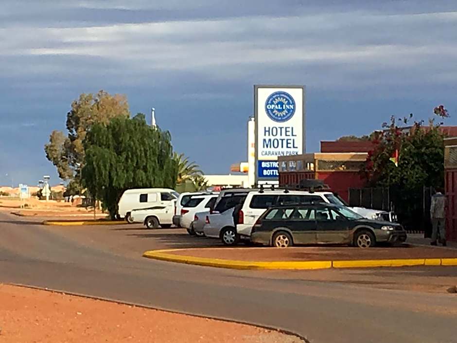 Opal Inn Hotel, Motel, Caravan Park