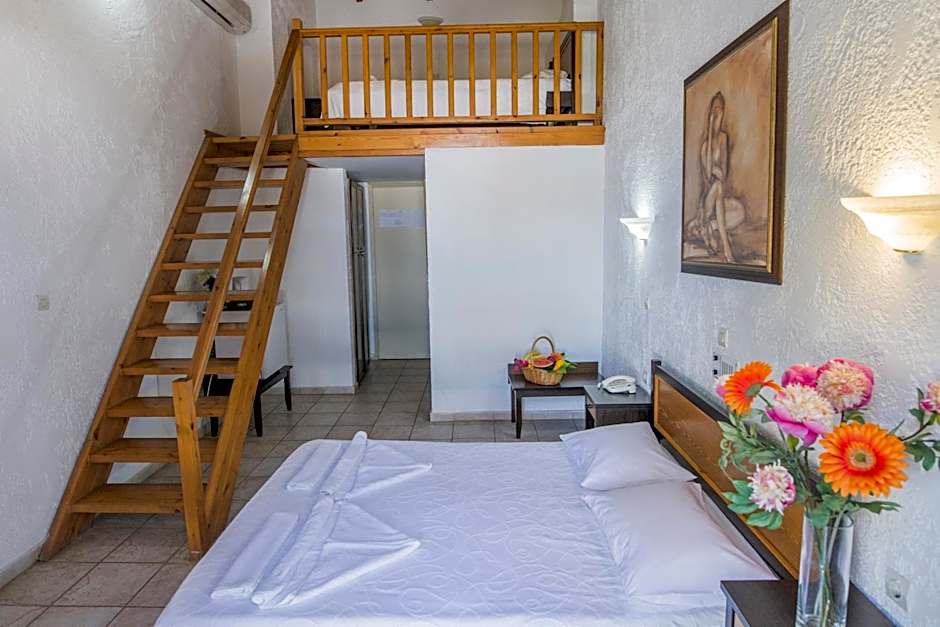 Creta Aquamarine Hotel