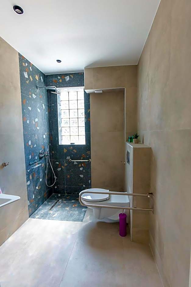 Lighthouse Apartments