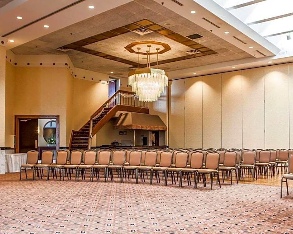 Quality Inn & Suites Orland Park - Chicago