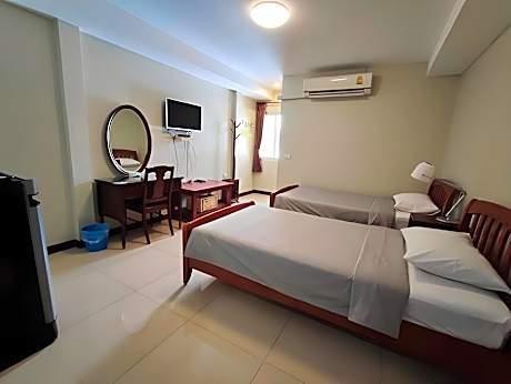 Twin Bed Private Room