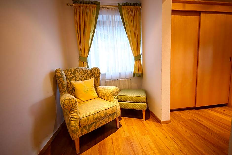 Superior Hotel Persal