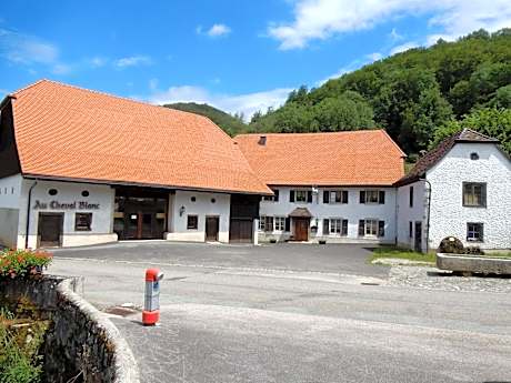 Au Cheval Blanc