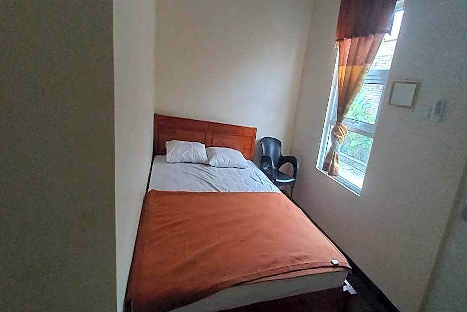 OYO 93767 45 Guest House