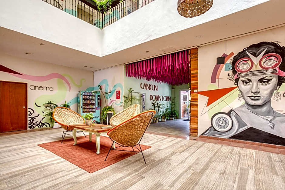 Nilu Cancun Downtown by Selina