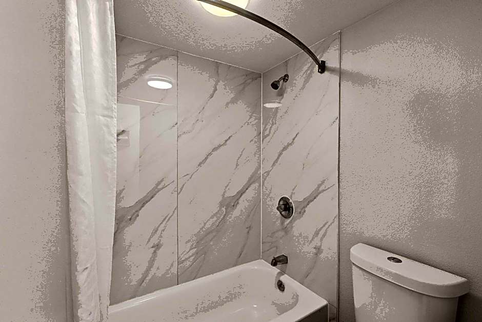 Rodeway Inn Commerce