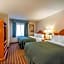 Quality Inn & Suites At Tropicana Field