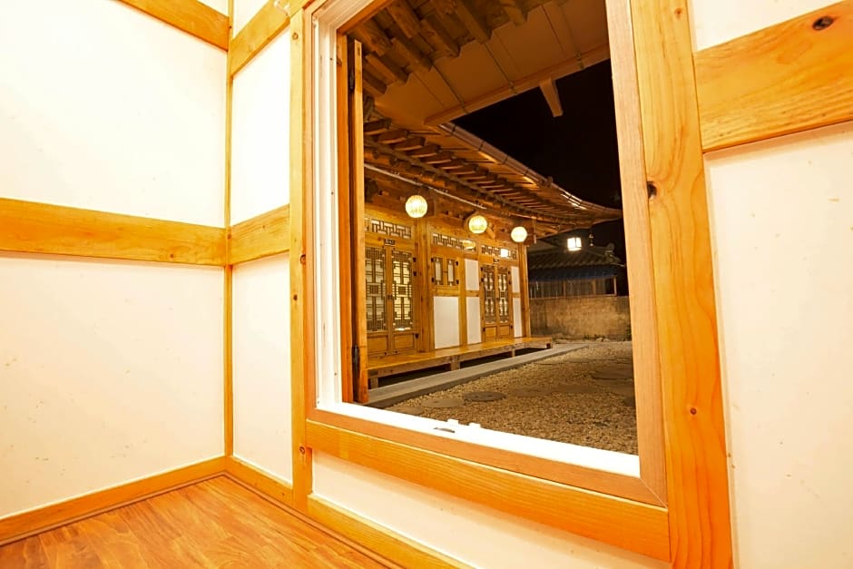 Samlockhon Hanok Guesthouse