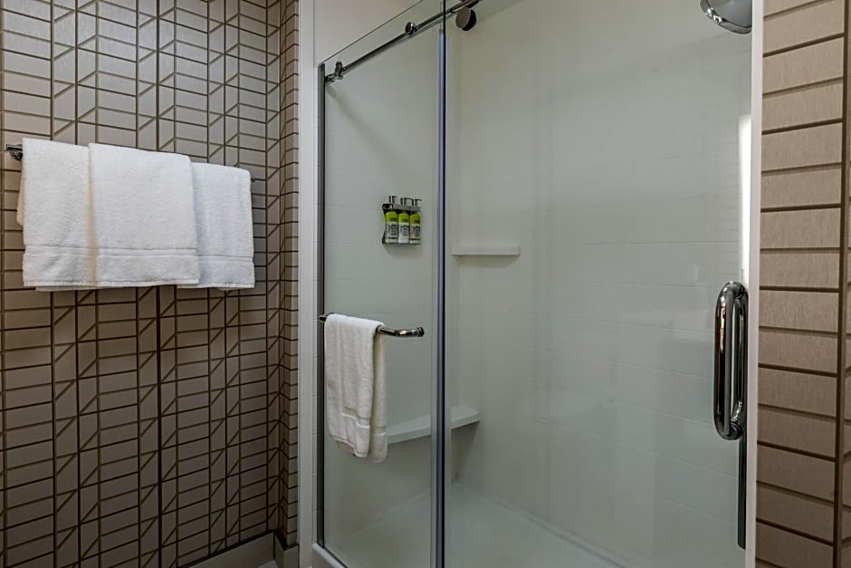 Holiday Inn Express And Suites Gainesville - Lake Lanier Area By IHG