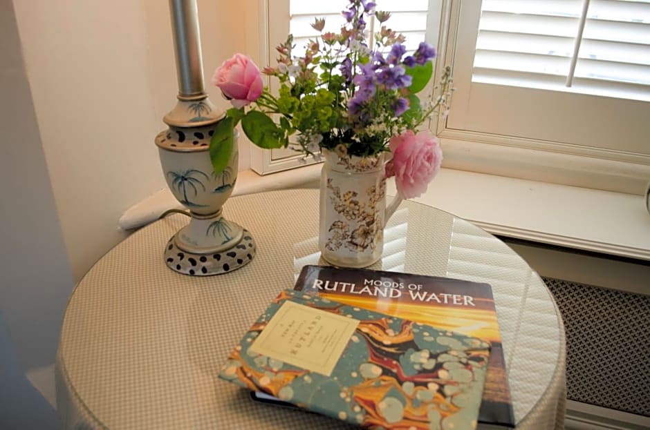 The Hollies Bed and Breakfast