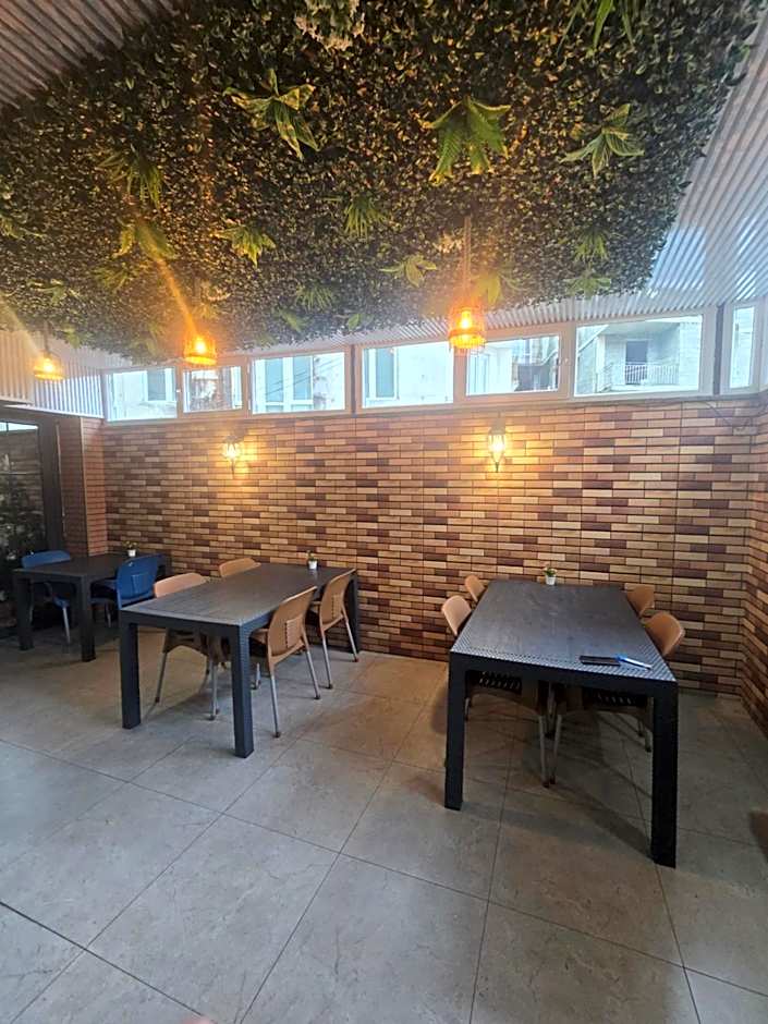 MAHALI HOTEL