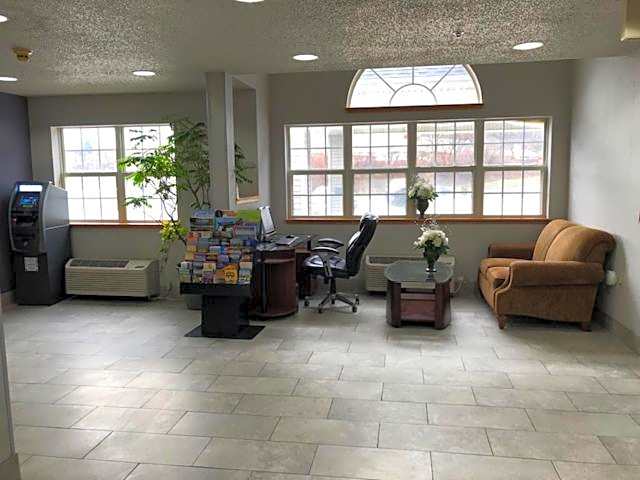 Microtel Inn & Suites by Wyndham Pittsburgh Airport