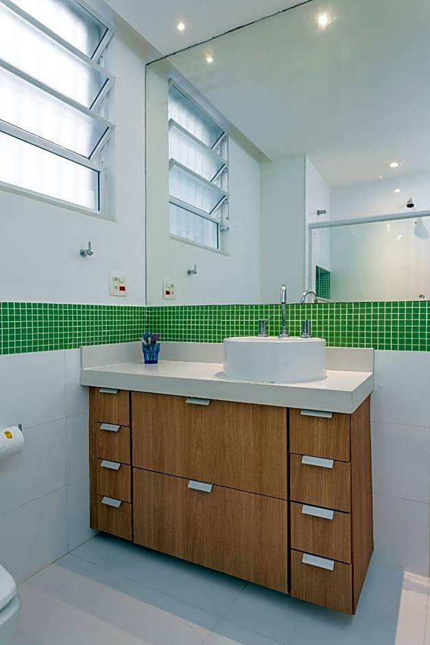 4 minutos da praia de Copacabana - NSC205