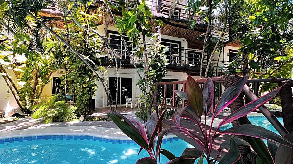 Mayan Art Hotel 10 Avenue