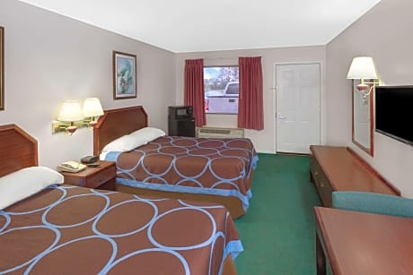 1 King Bed Studio Suite Non-Smoking