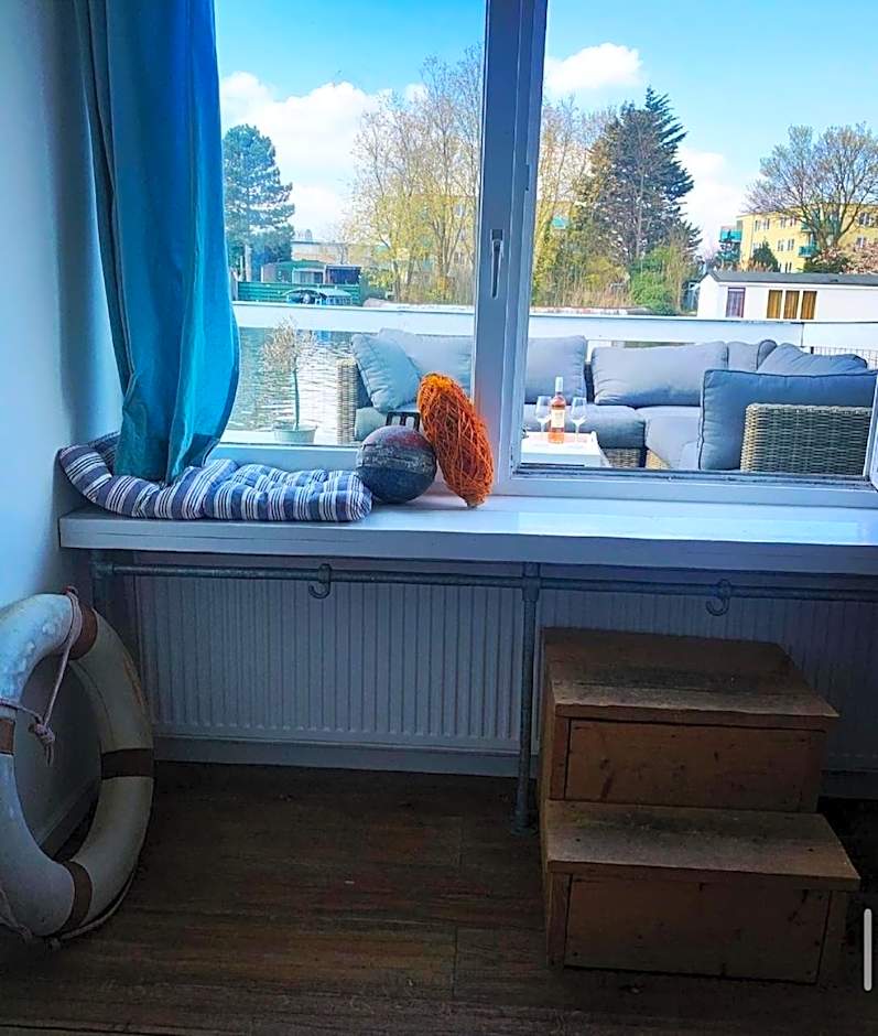 Amster Houseboat Bed without Breakfast