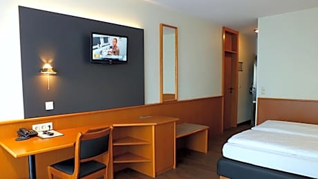 Triple Room with Balcony