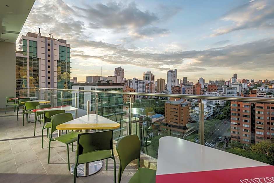 Hampton By Hilton Bucaramanga