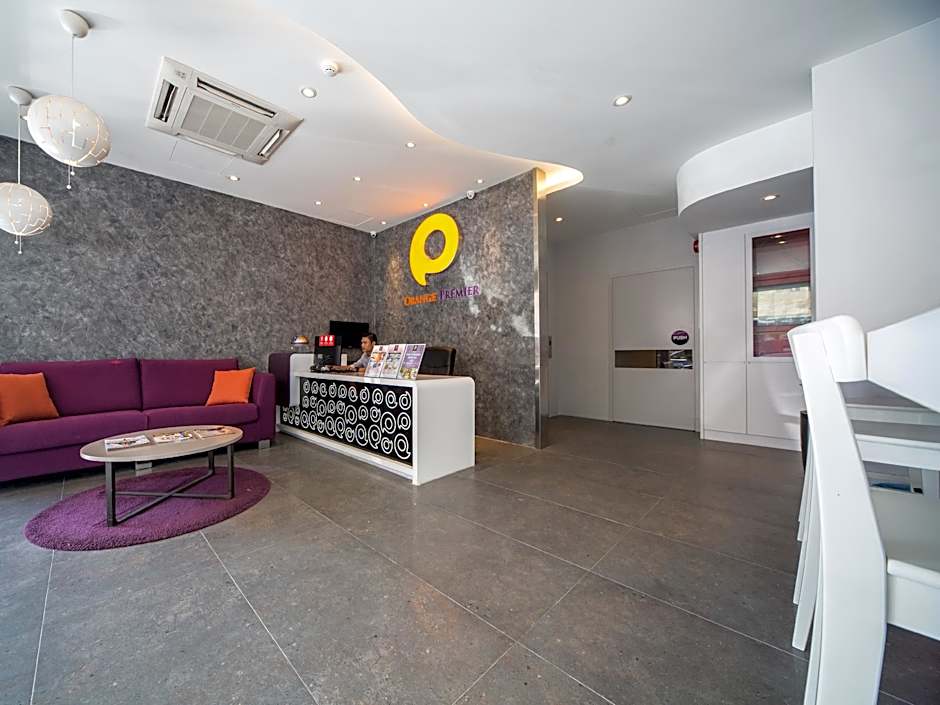 Orange Premier Hotel Taman Segar