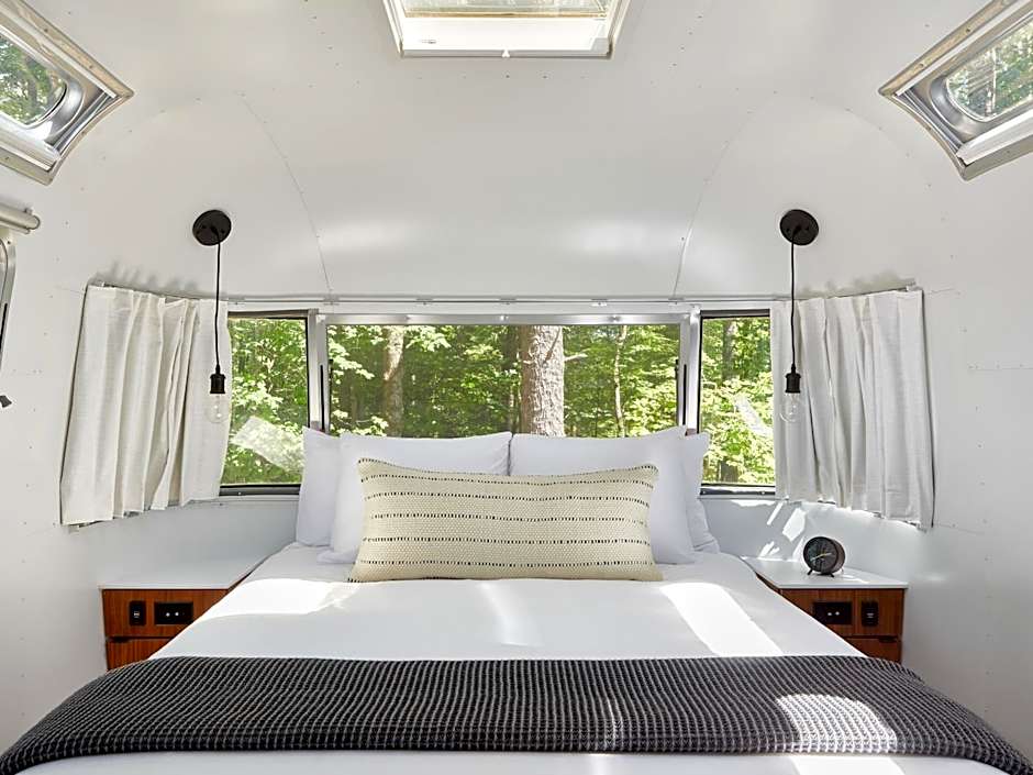 Photo 1 of 12 of 1 Queen Bed Suite