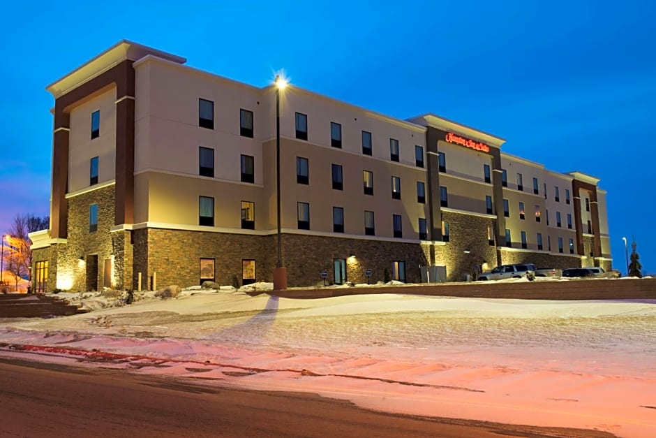 Hampton Inn By Hilton & Suites Bismarck Northwest