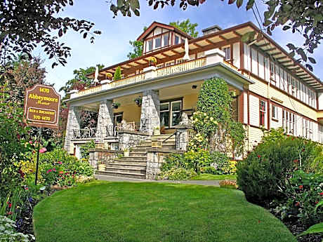 Abbeymoore Manor Bed & Breakfast Inn