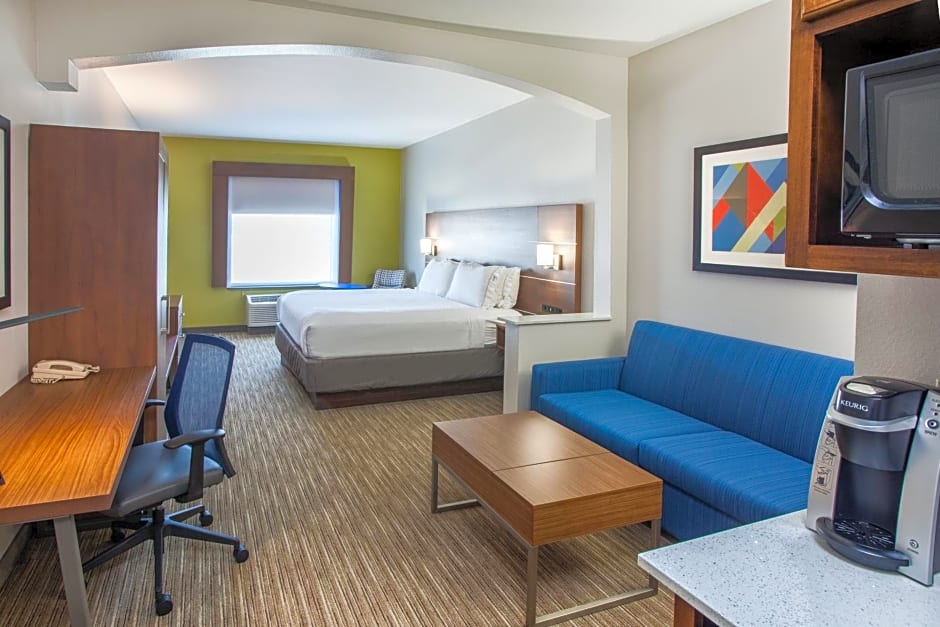 Holiday Inn Express Hotel and Suites Texarkana