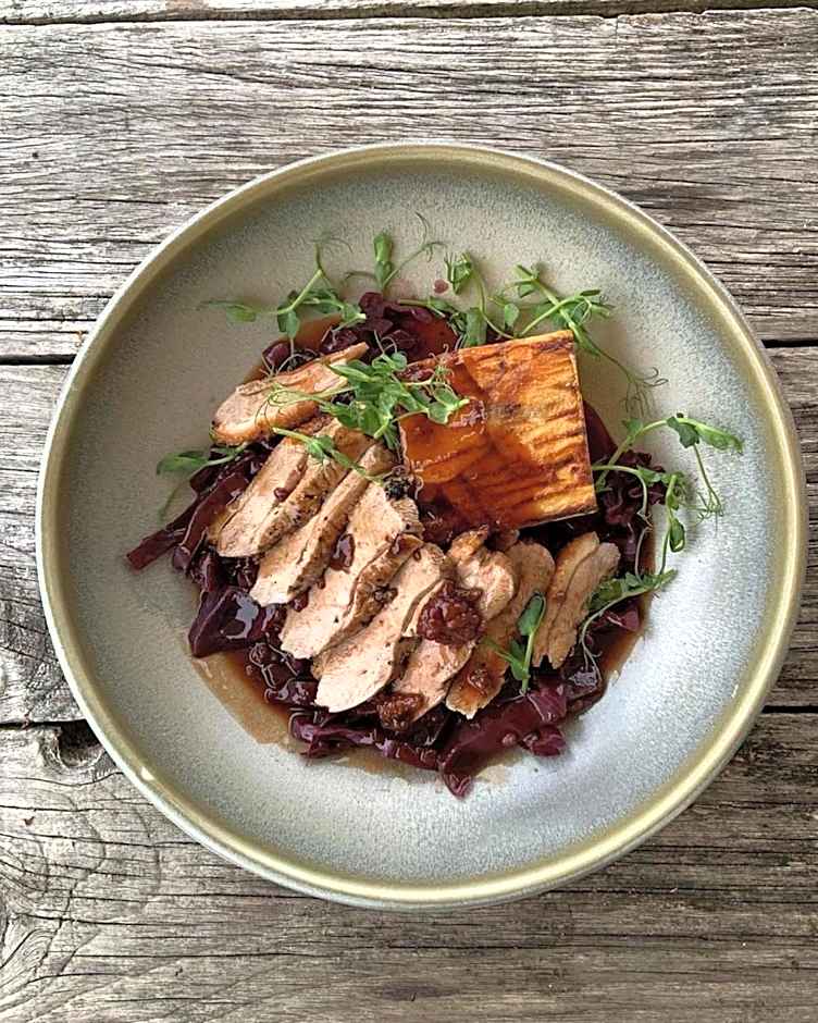 Cat and Custard Pot Inn