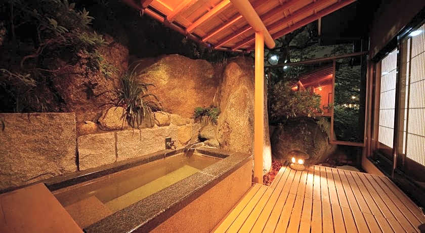 Beautiful Jananese Garden Kagetsu