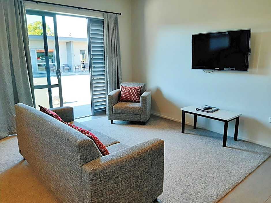 37 The Landing Motel