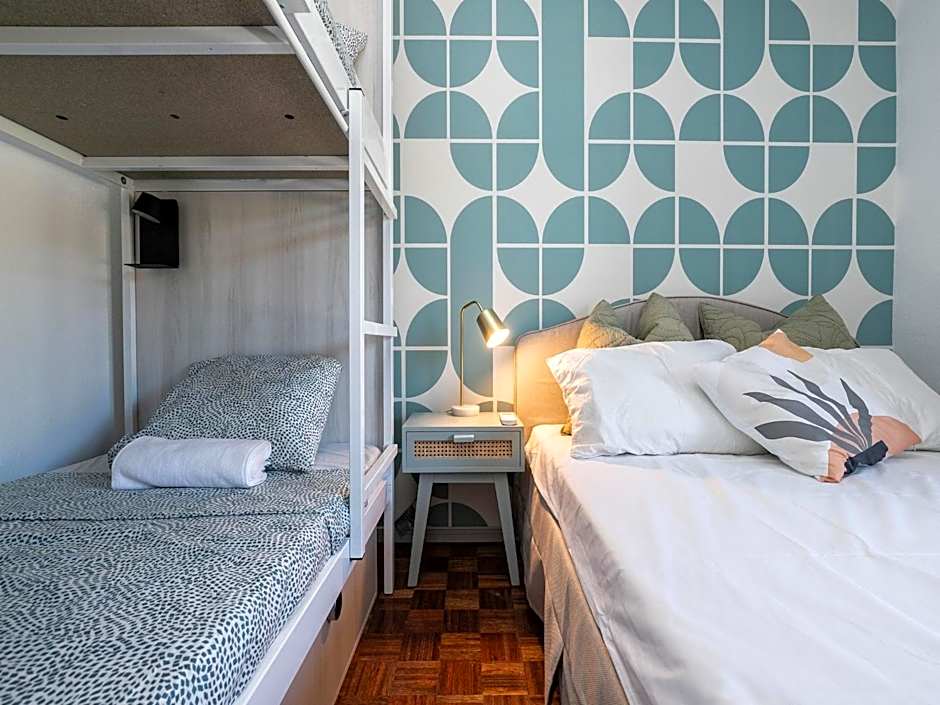 Walk in Hostel Faro Airport