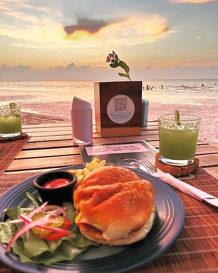 La Puerta Azul Beachfront - Adults Only