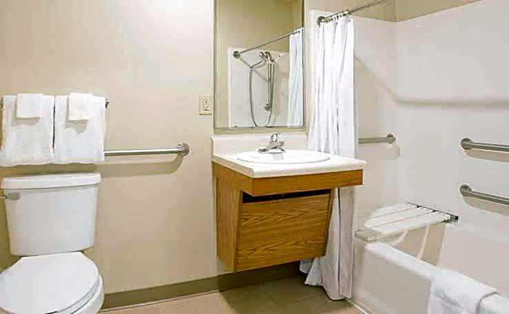 WoodSpring Suites Holland - Grand Rapids