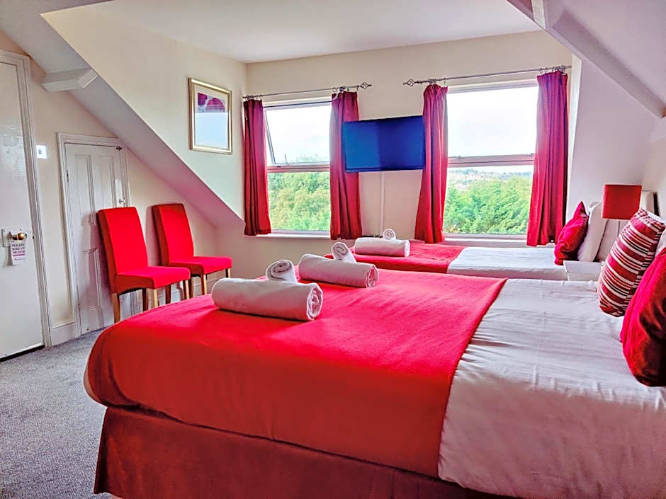 Wentworth House - Free Parking