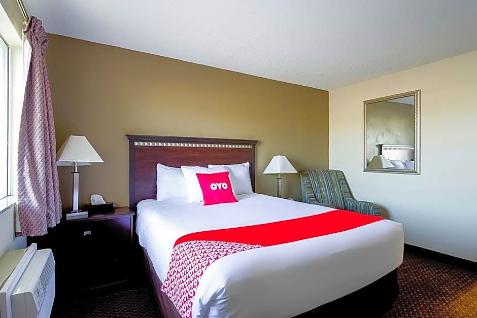 OYO Hotel Eloy/ Casa Grande near I-10