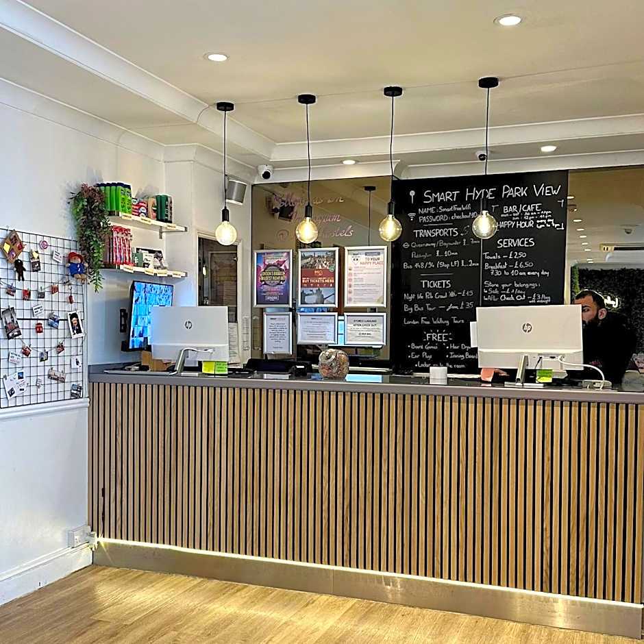 Smart Hyde Park View Hostel