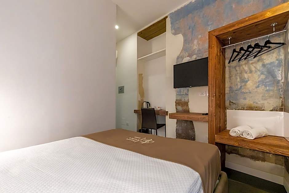 Santa Chiara Inn