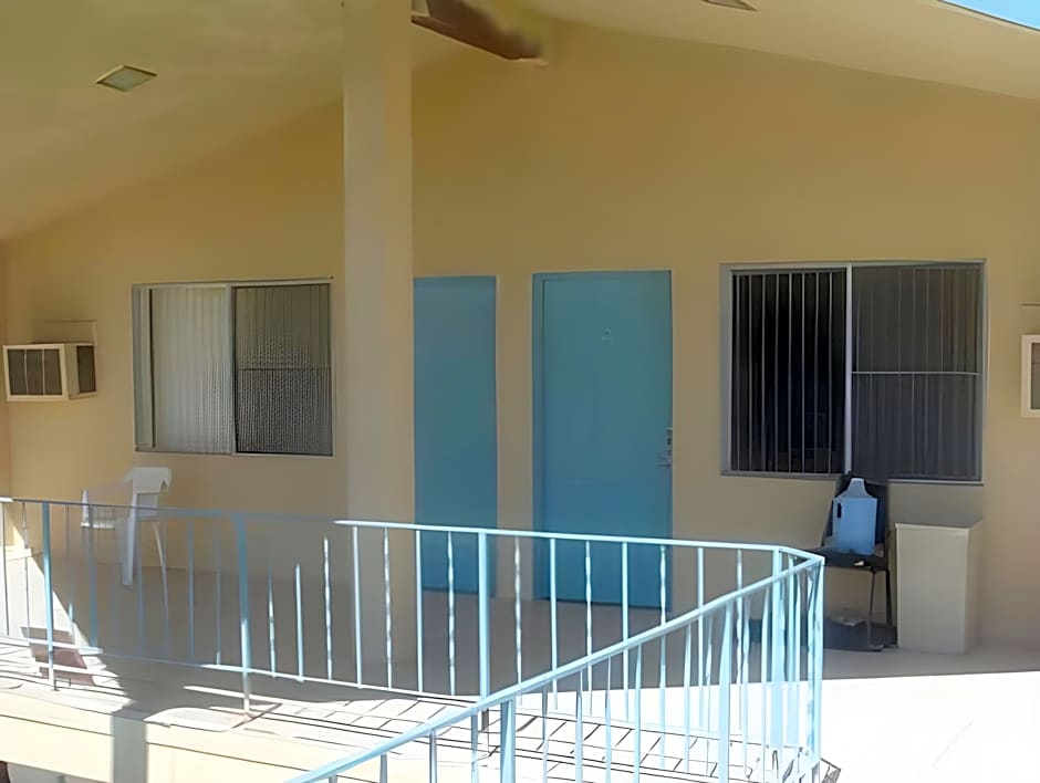 Western Inn & Suites