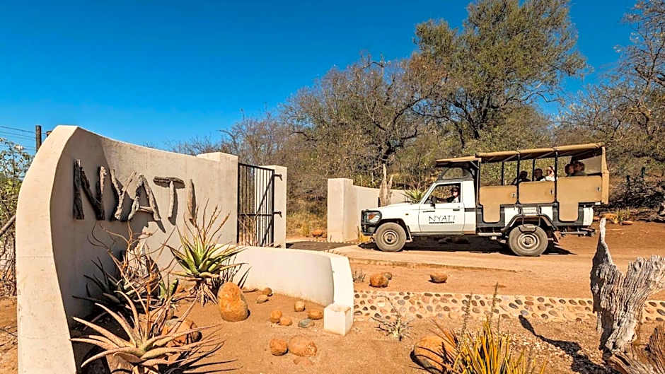 Nyati Safari Lodge