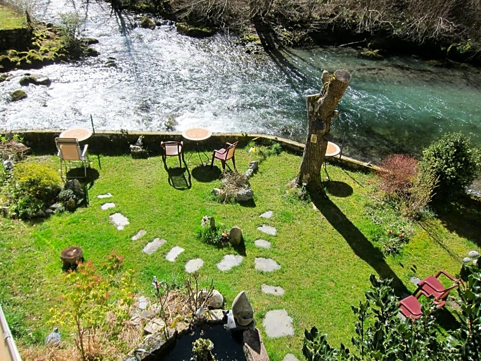 Auberge des Deux Rivières