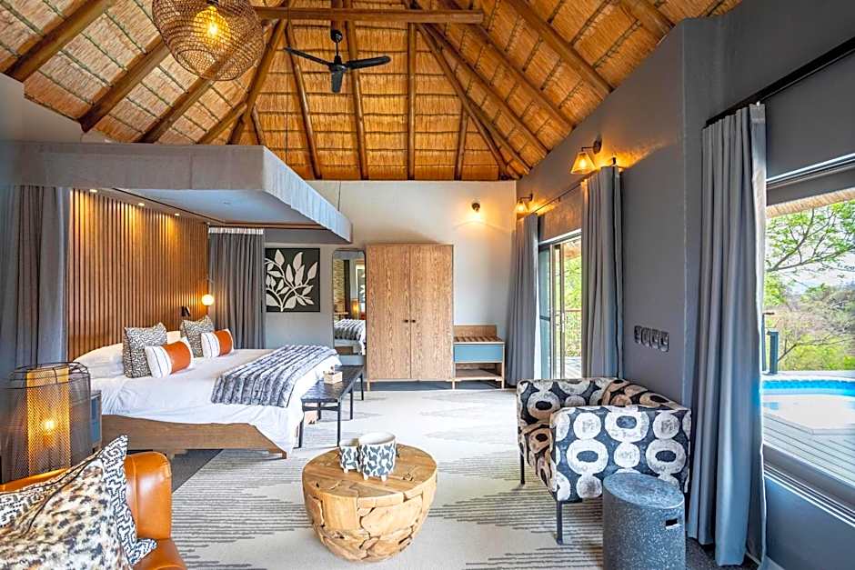 Tuningi Safari Lodge