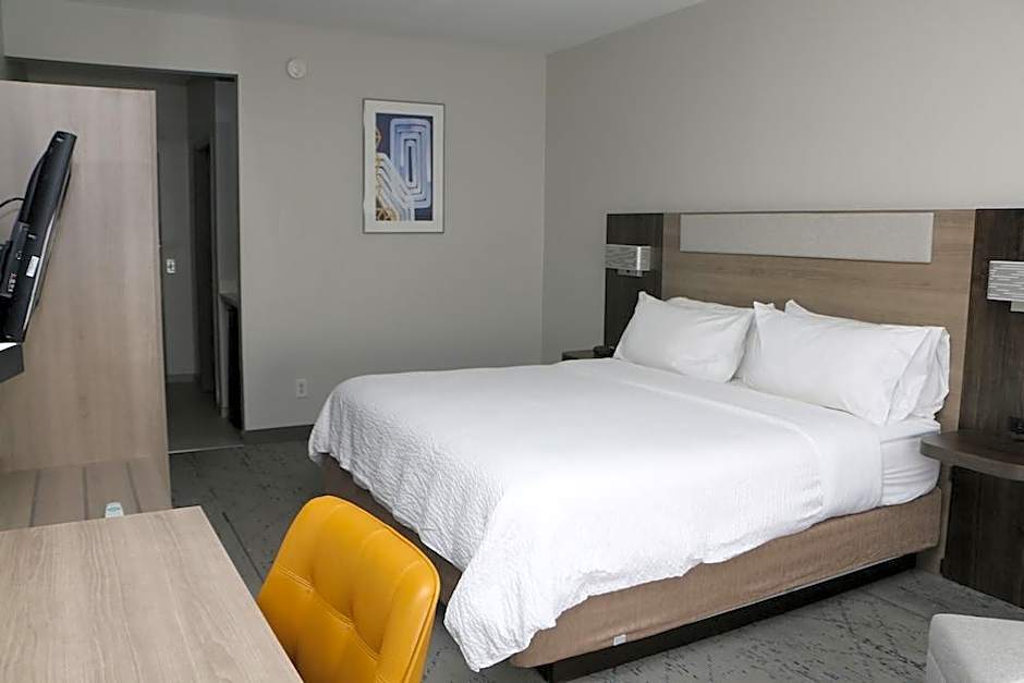Holiday Inn Express Hotel & Suites Albemarle By IHG