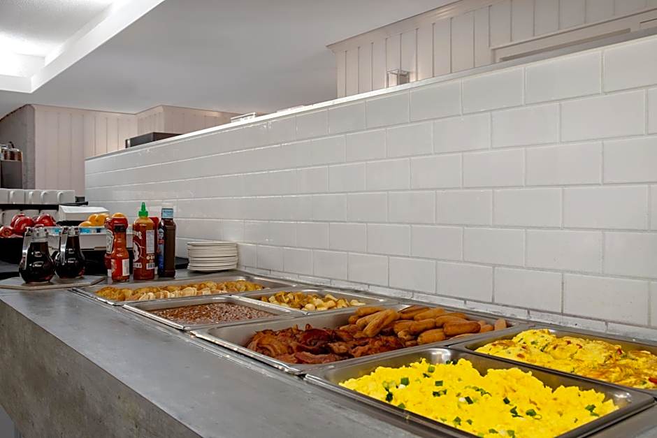 Ramada Plaza by Wyndham Calgary Downtown