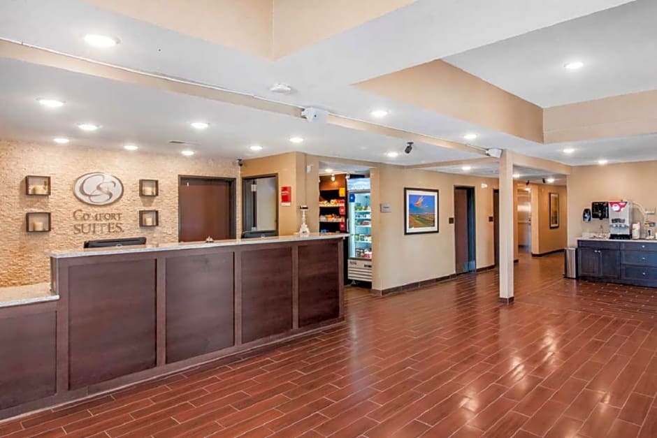 Comfort Suites