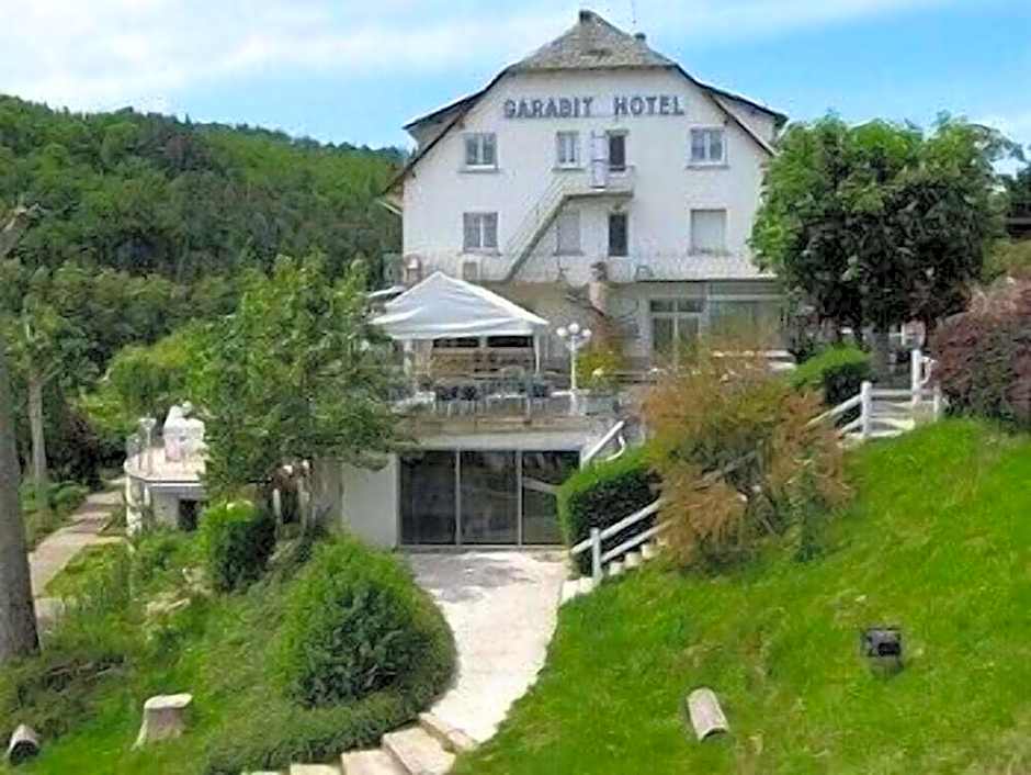 Garabit Hotel