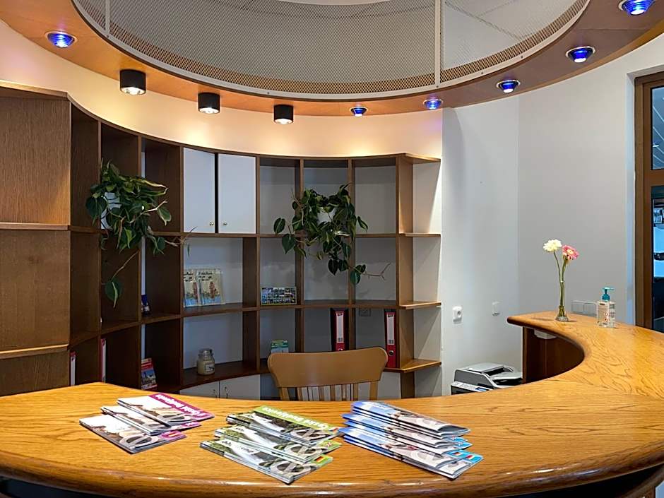 Hotel Laguna & restaurant