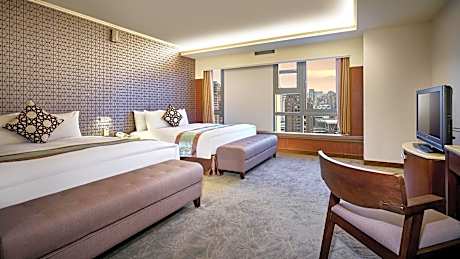Standard Family Suite