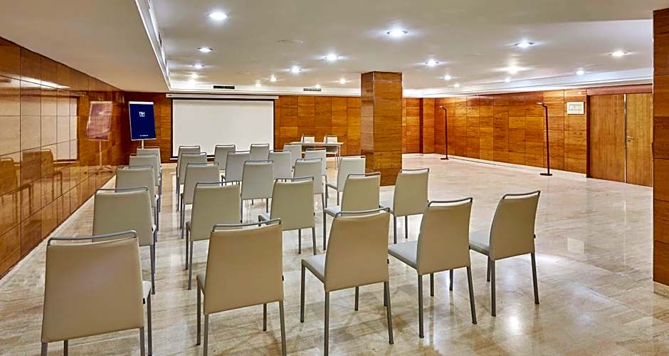 NH Barcelona Eixample