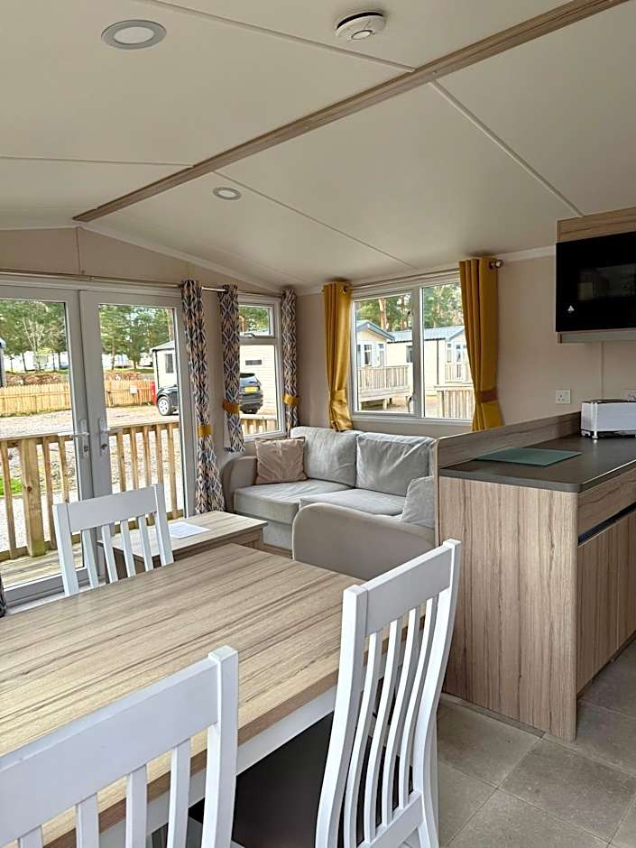 The Trout Van - Beautiful, luxury static caravan