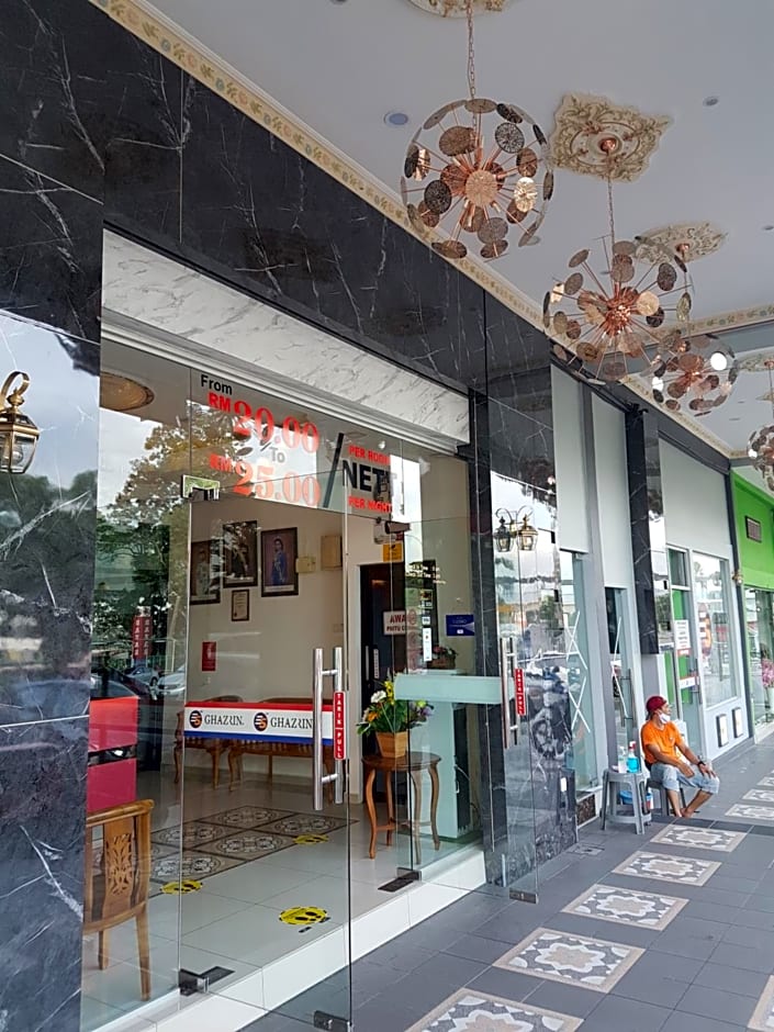 Ghazrins Hotel Dataran Larkin